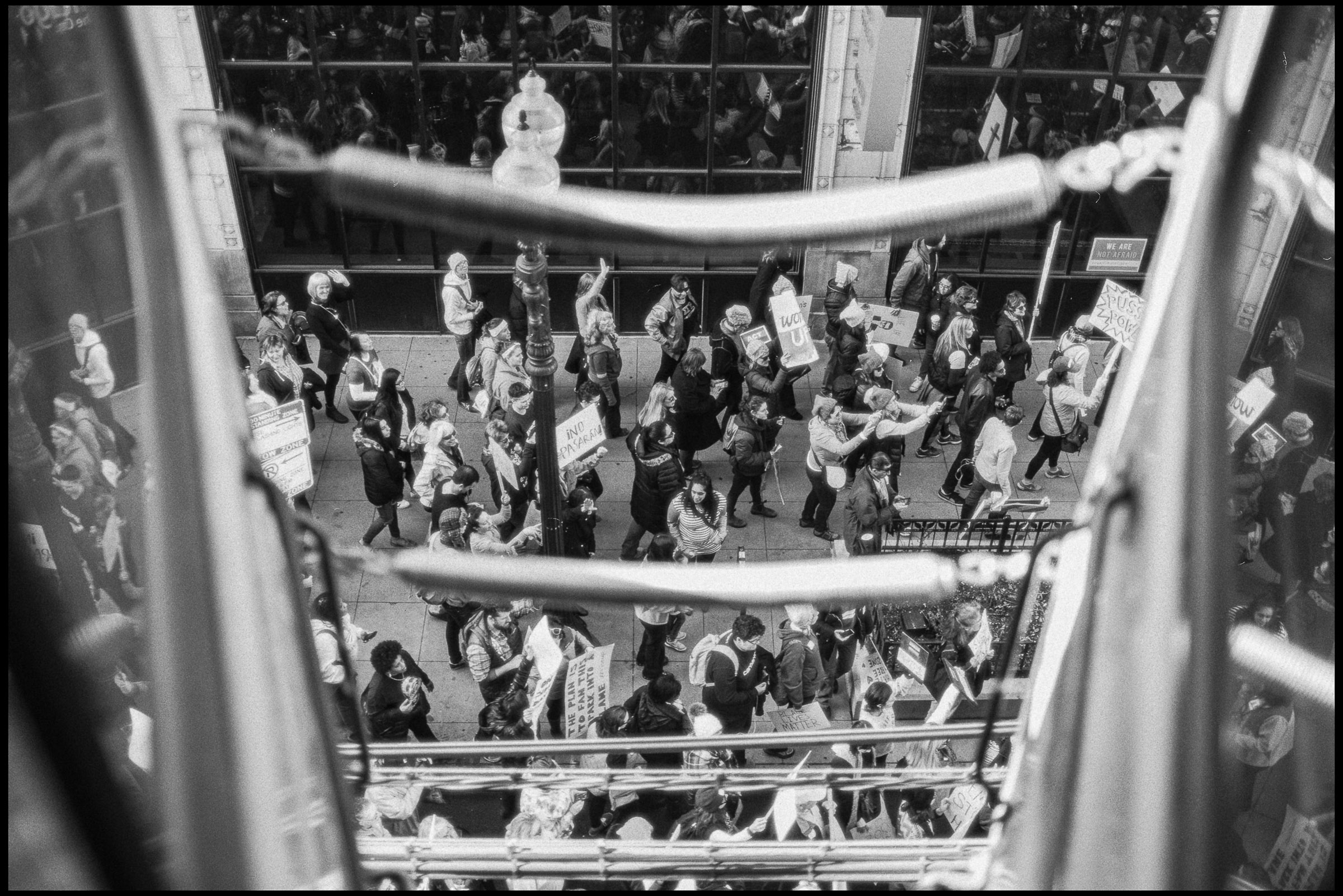 View from between the CTA Green Line train cars, Women's March, Chicago 2017